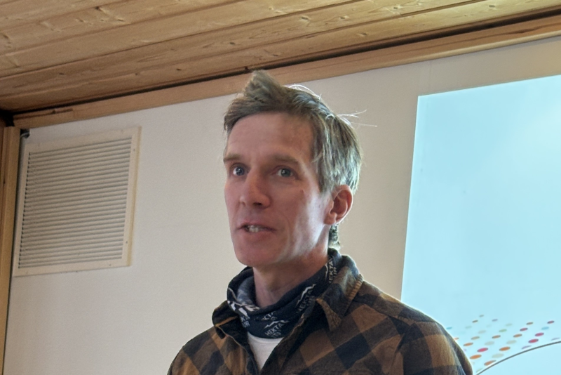 31. mars kom Sigurd Pettersen og fortalte om skihopping