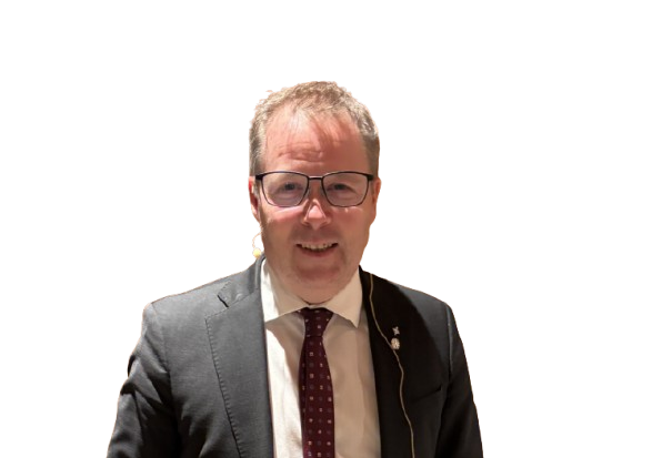 Bjørn Arild Gram orienterte om fremtidens norske landforsvar